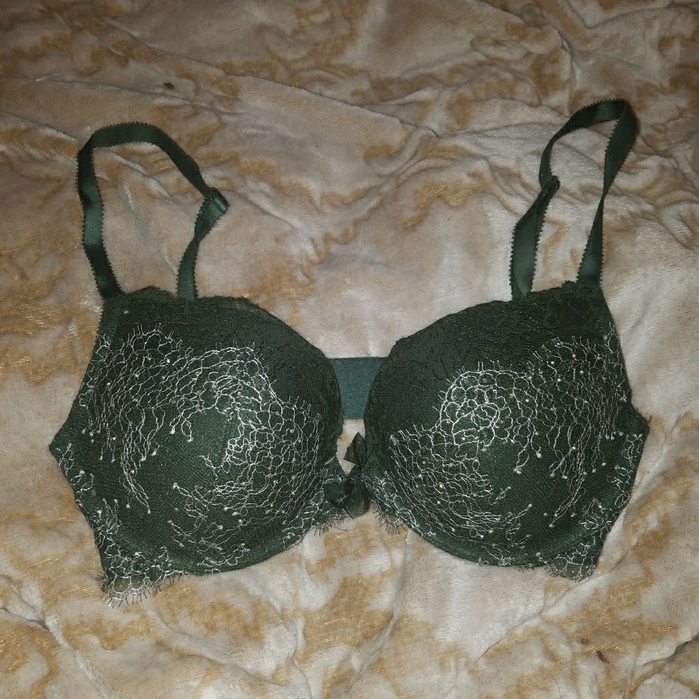 Victoria's Secret Green Lace Bra